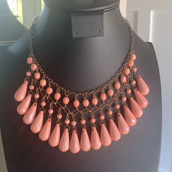 Vintage America Jewelry - Gorgeous Peach Cabochon Bib Statement Necklace set, Brass, Unmarked